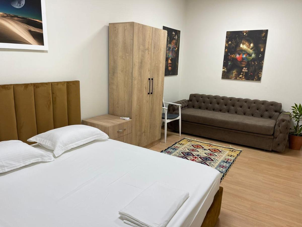 New Apartment In Bllok 티라나 외부 사진